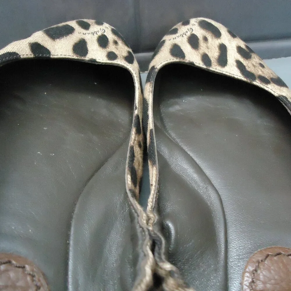 SIZE 39. Dolce & Gabbana leopard scrunch ballet flats. - Picture 8 of 14